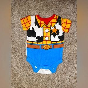 Disney NB Toy Story Woody onsie